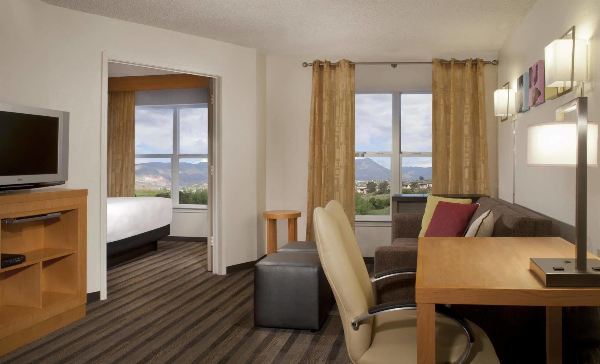 Hyatt House - University Village Colorado Springs Eksteriør billede